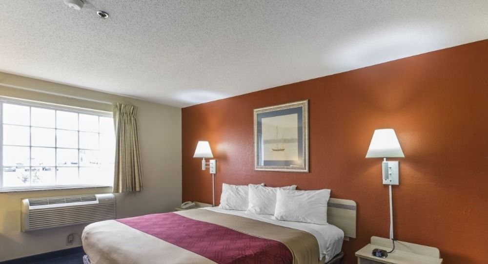 Econo Lodge Rome Exterior photo