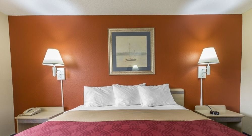 Econo Lodge Rome Exterior photo